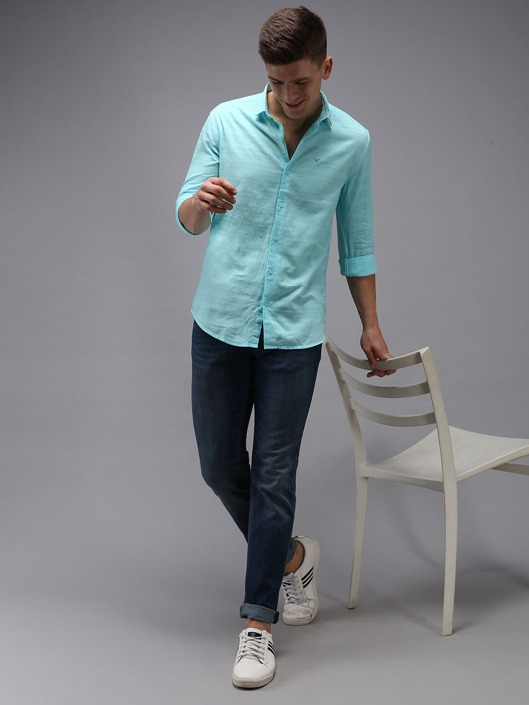 Men's Blue Solid Casual Shirt