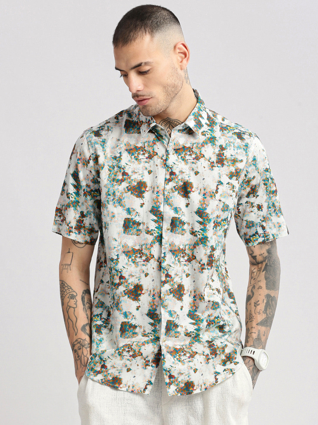 Men's White Smart Slim Fit Abstract Printed Cotton Casual Shirt