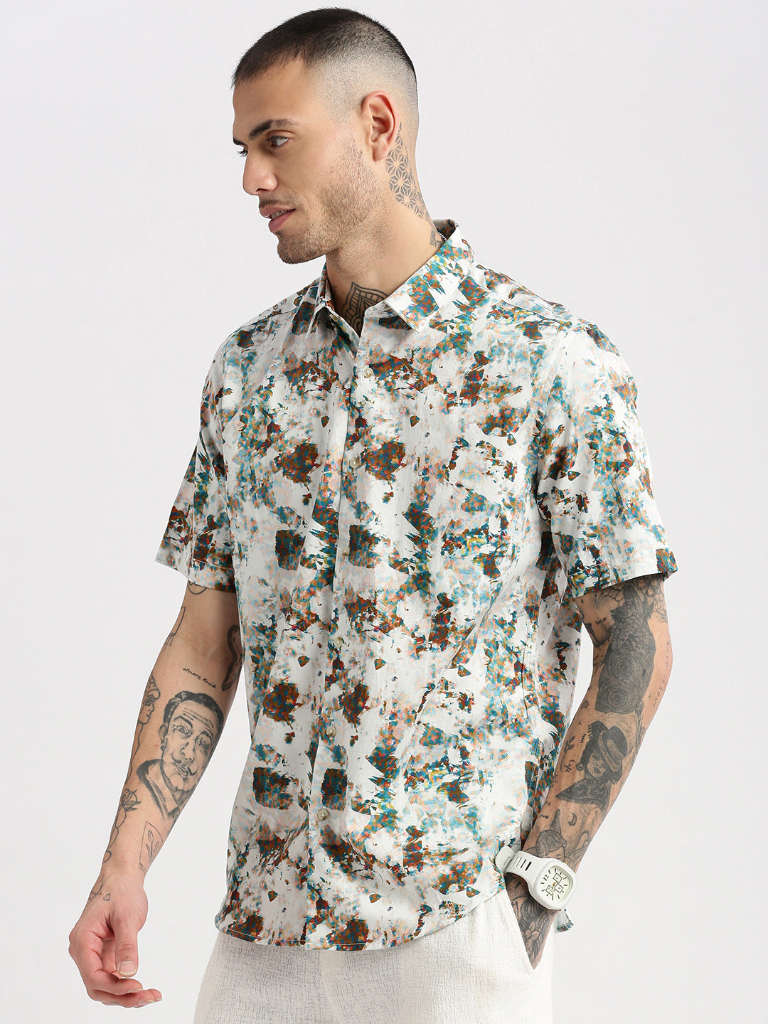 Men's White Smart Slim Fit Abstract Printed Cotton Casual Shirt