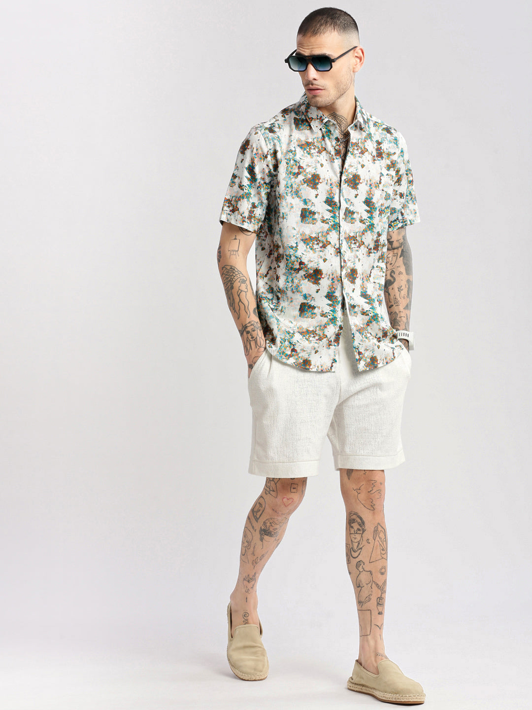 Men's White Smart Slim Fit Abstract Printed Cotton Casual Shirt