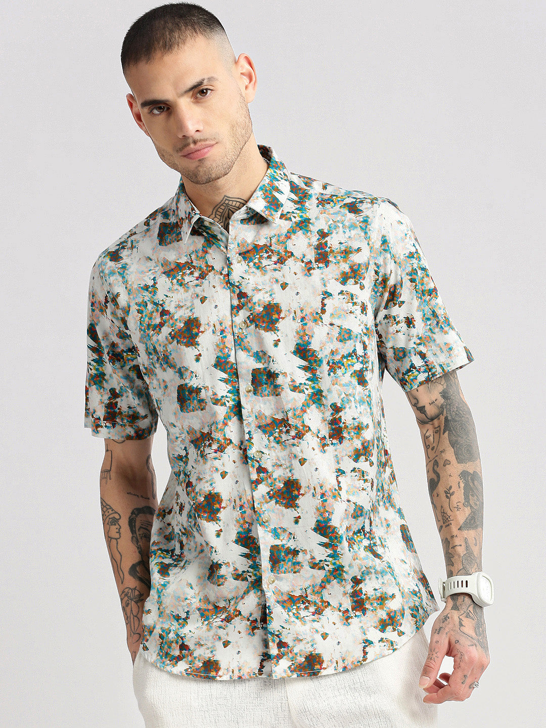 Men's White Smart Slim Fit Abstract Printed Cotton Casual Shirt