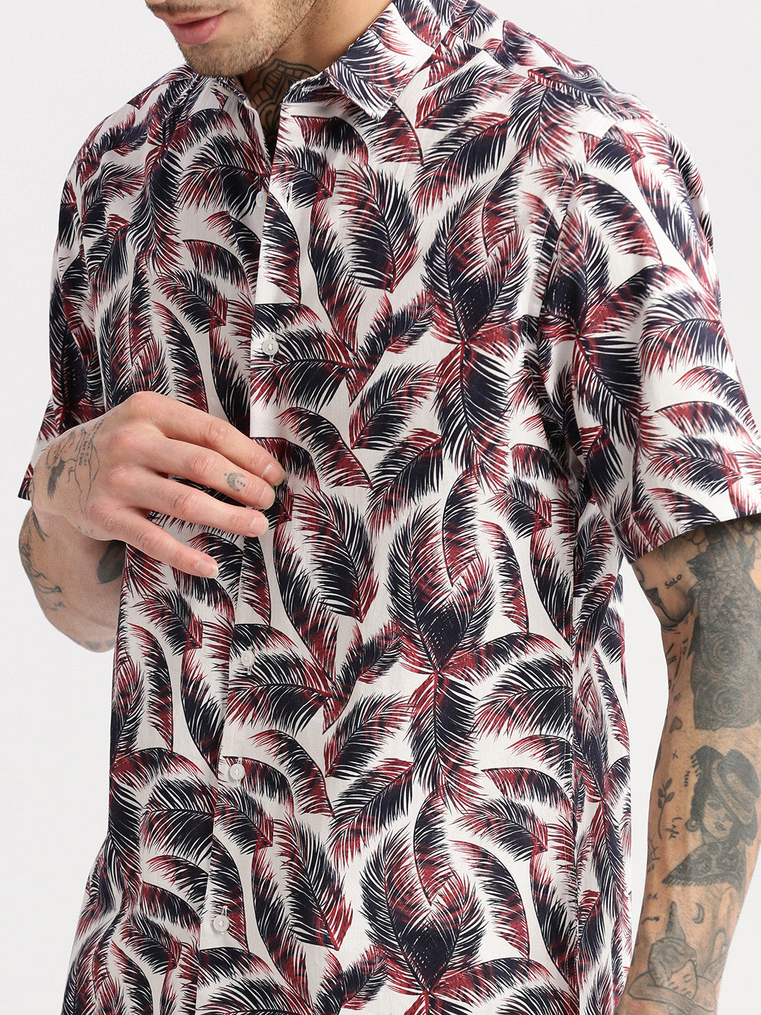 Men's Brown Standard Slim Fit Tropical Printed Cotton Casual Shirt