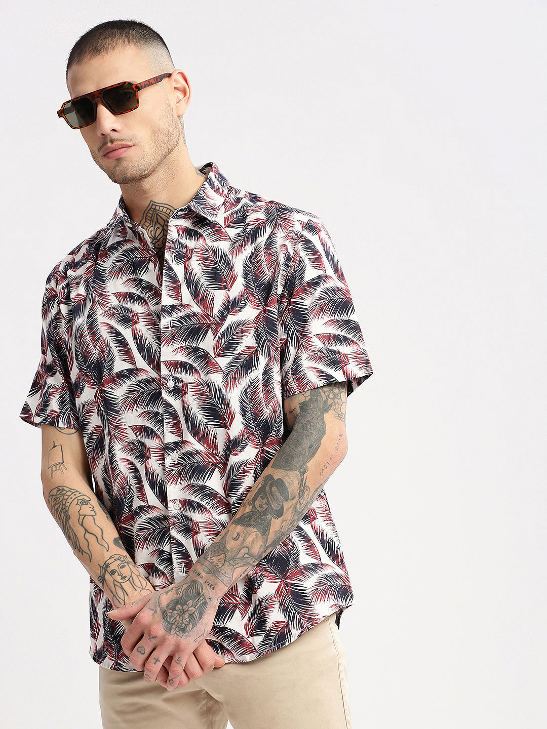 Men's Brown Standard Slim Fit Tropical Printed Cotton Casual Shirt