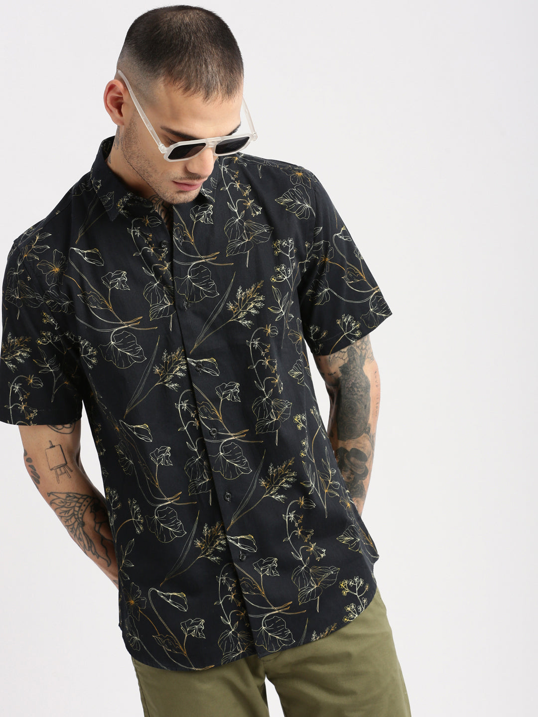 Men's Black Smart Slim Fit Floral Printed Twill Weave Cotton Casual Shirt