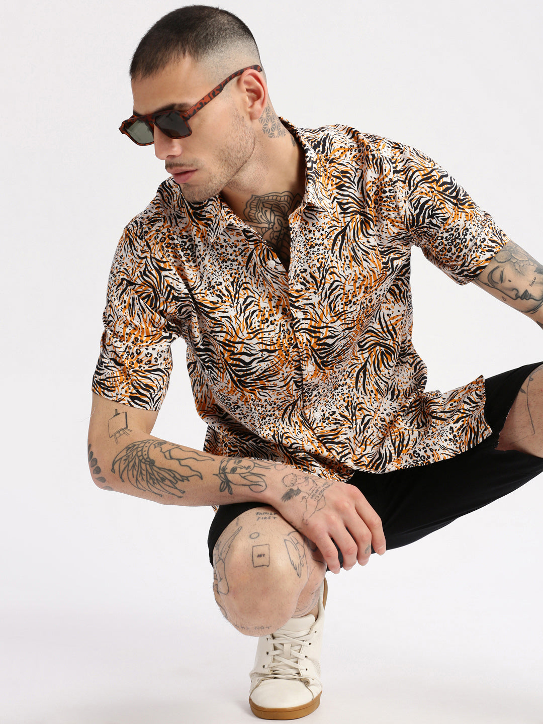 Men's Orange Smart Slim Fit Floral Printed Cotton Shirt