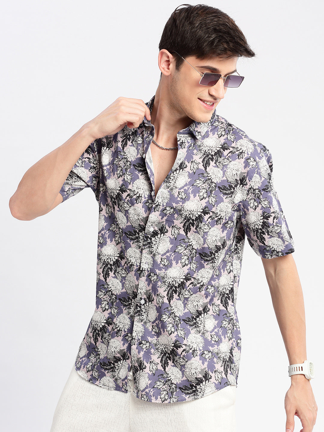 Men's Lavender Smart Slim Fit Floral Printed Spread Collar Cotton Shirt