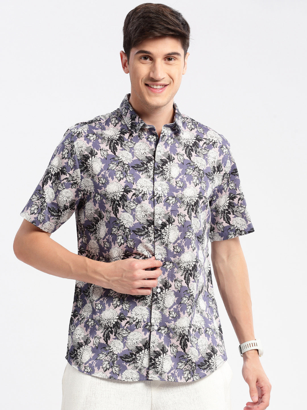 Men's Lavender Smart Slim Fit Floral Printed Spread Collar Cotton Shirt