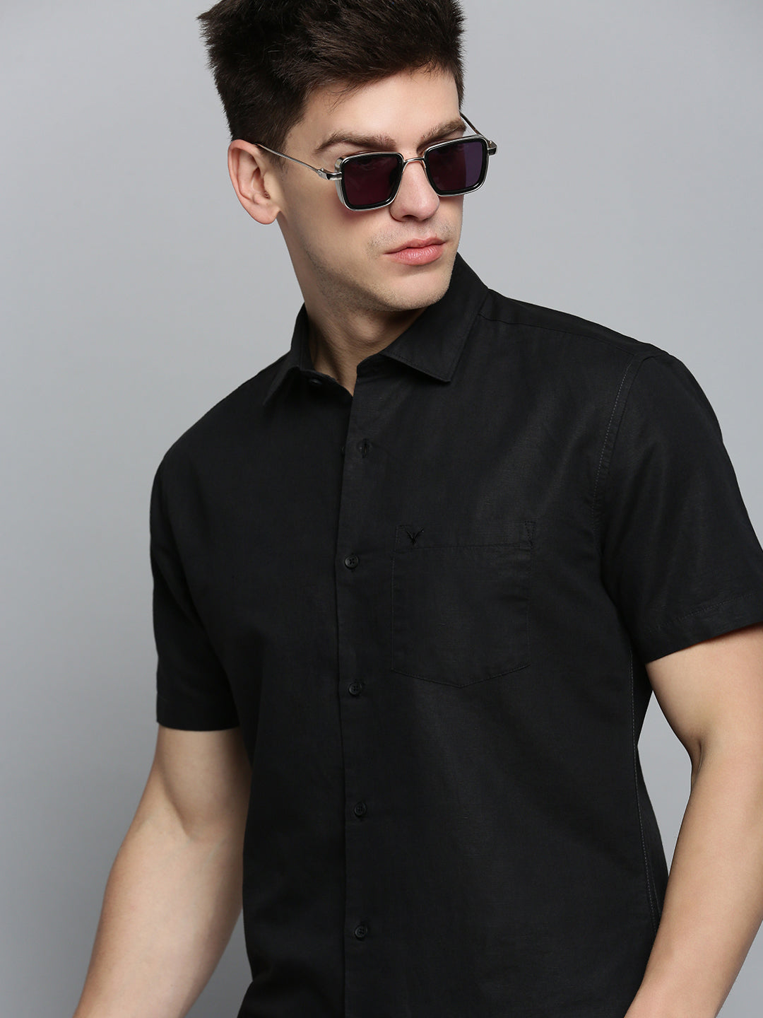Men's Black Solid Casual Shirt