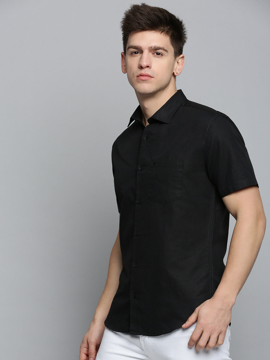 Men's Black Solid Casual Shirt