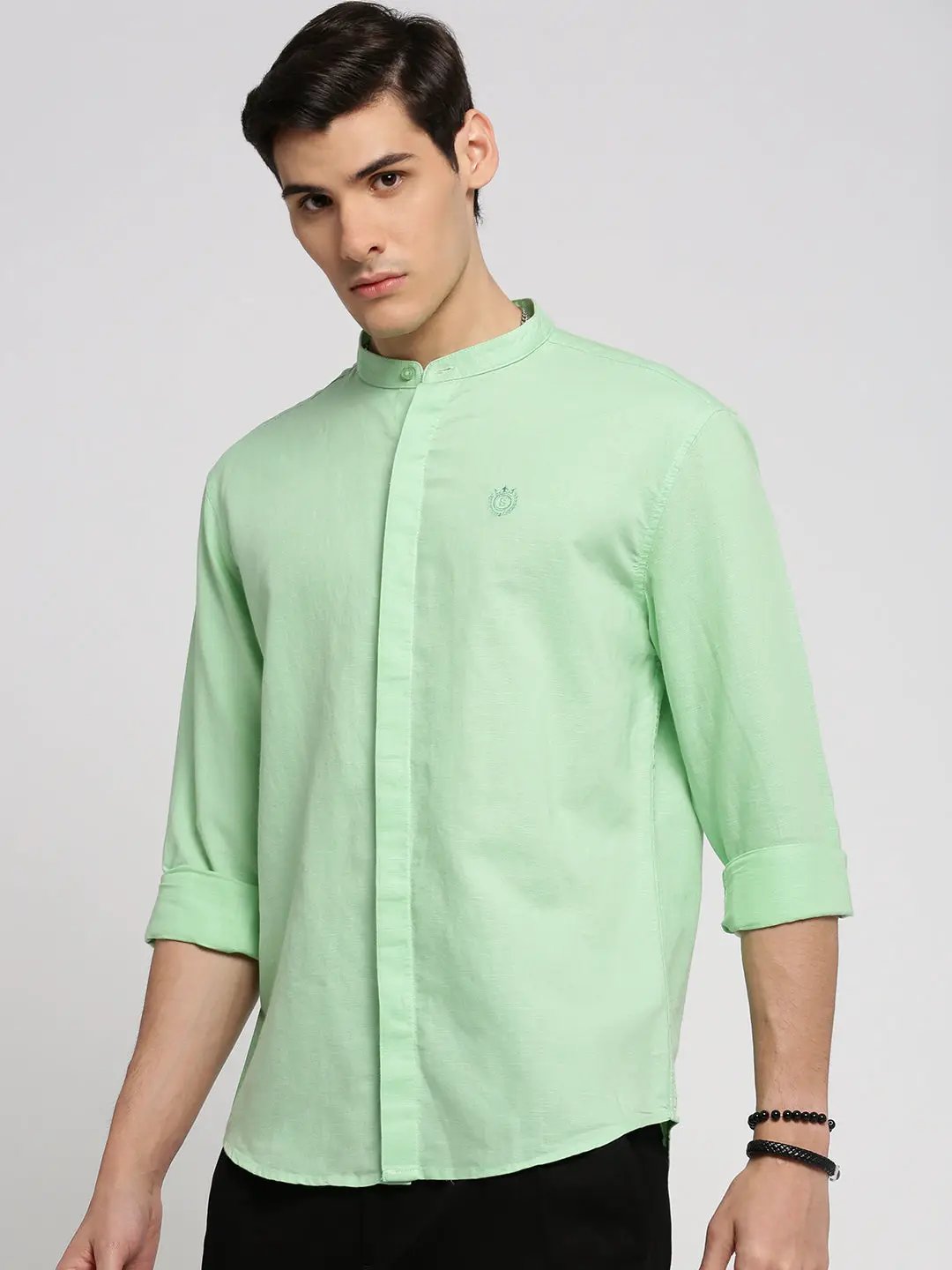 Men's Green Mandarin Collar Solid Shirt