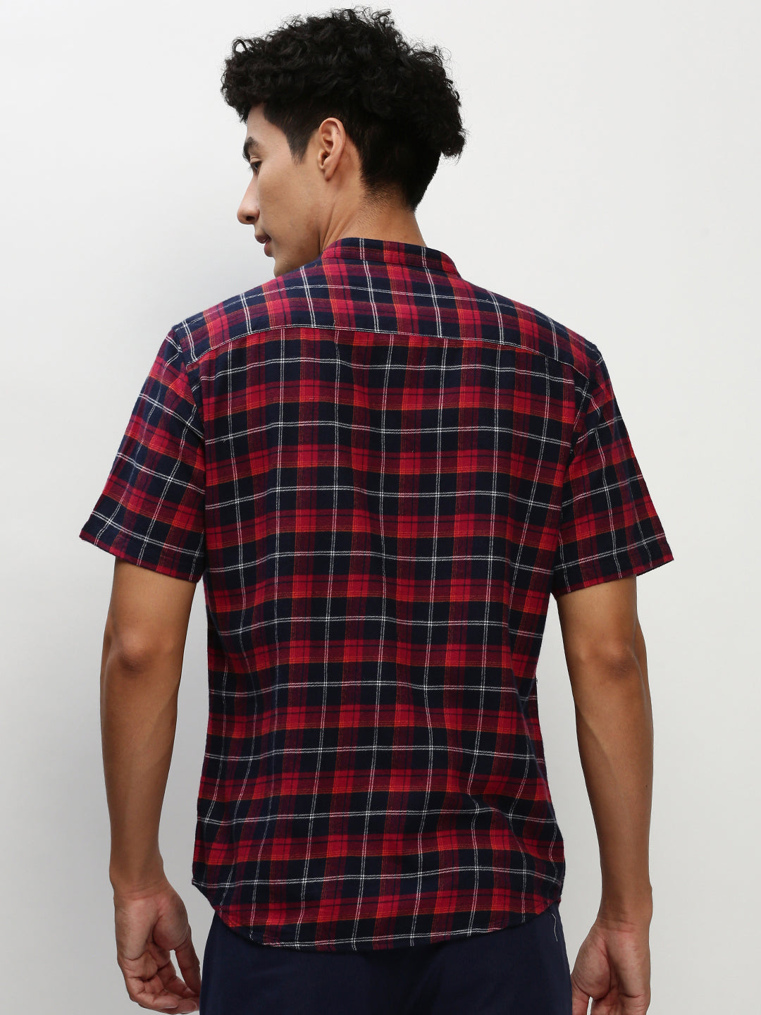 Men's Navy Blue Standard Slim Fit Tartan Checked Cotton Casual Shirt