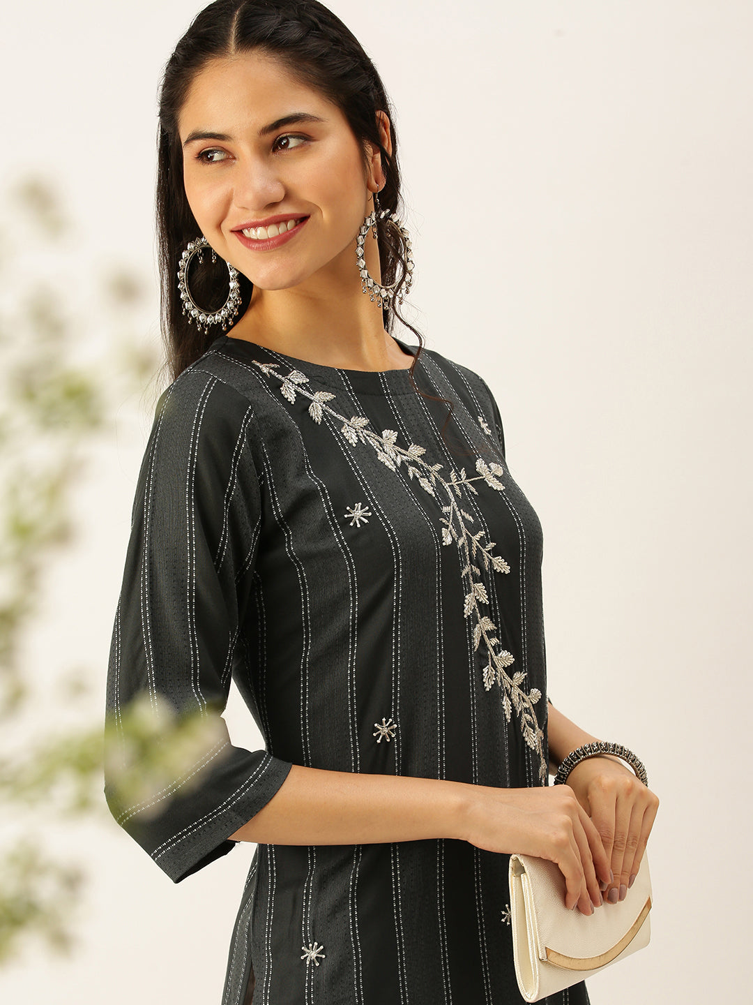 Women's Grey Striped Kurta Sets