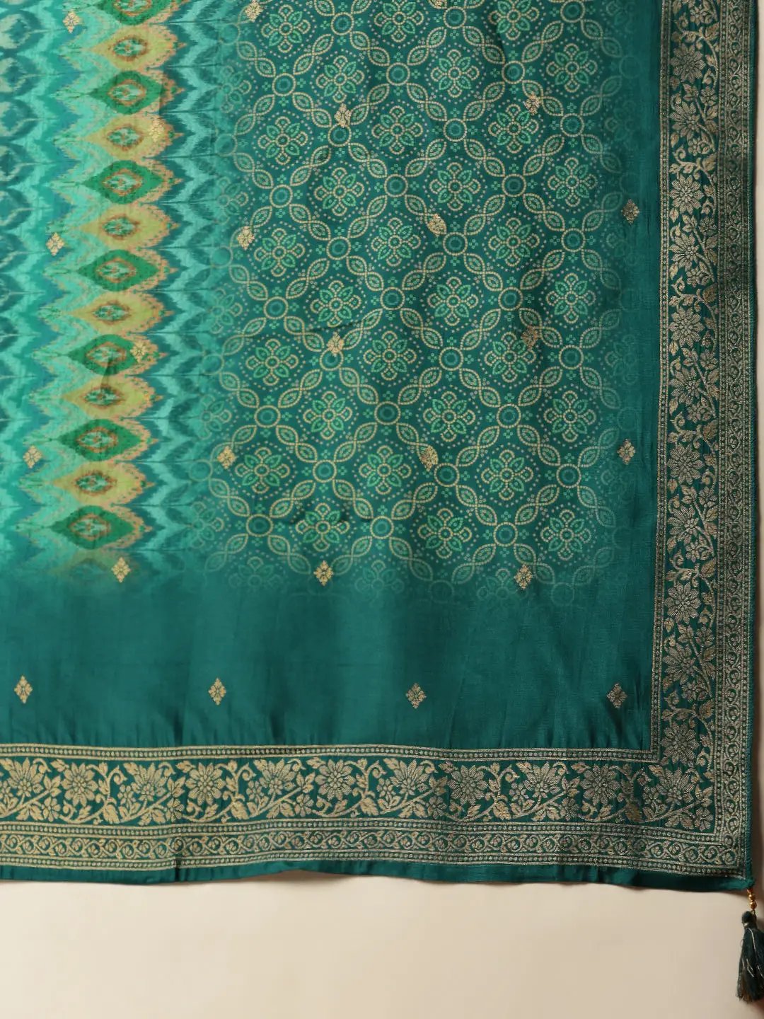 Women's Green Solid Kurta Sets