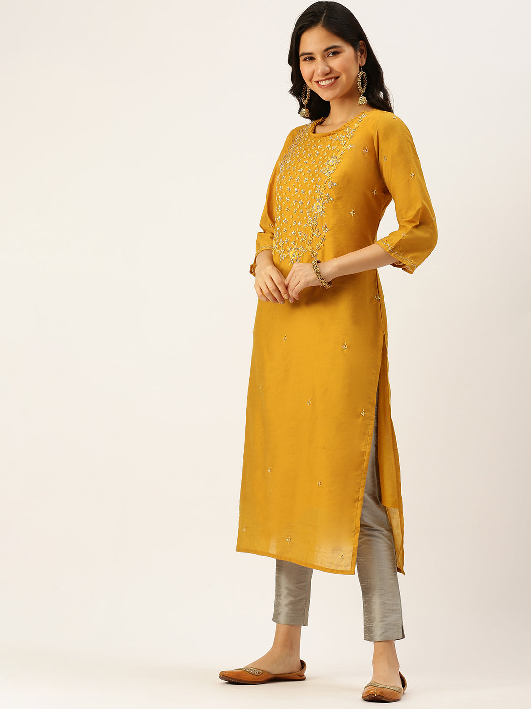 Women's Mustard Solid Straight Kurtas