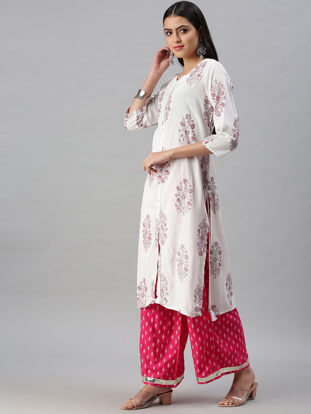 Women's White & Pink Printed Kurta Sets