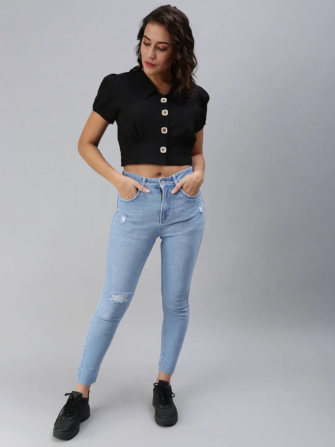 Women's Black Solid Crop Top