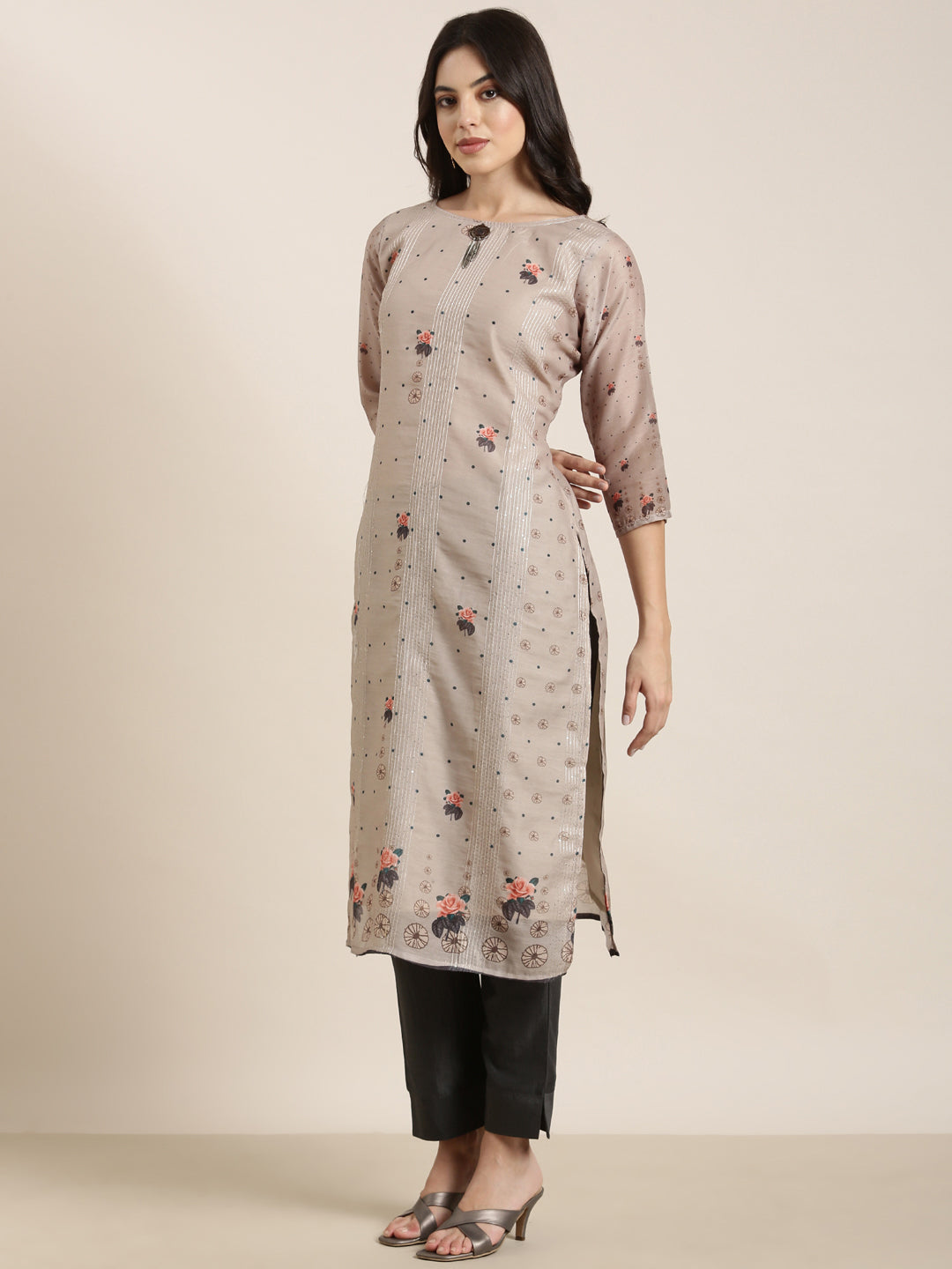 Women Straight Olive Floral Kurta and Trousers Set Comes With Dupatta