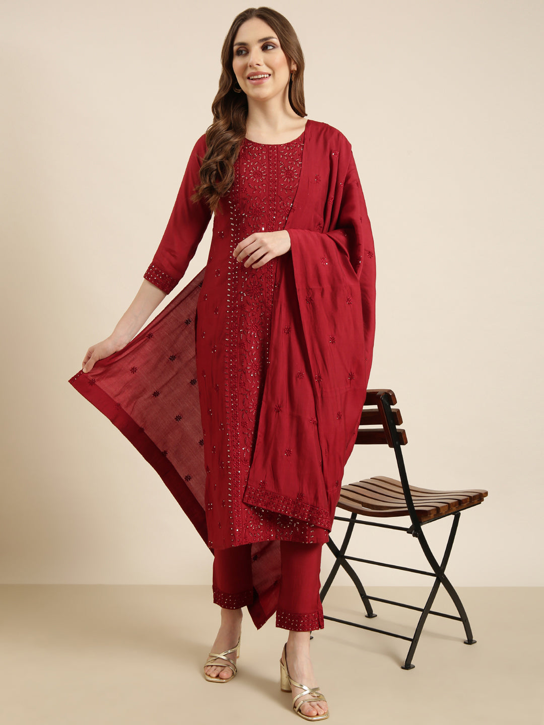 Women Straight Maroon Floral Kurta and Trousers Set Comes With Dupatta