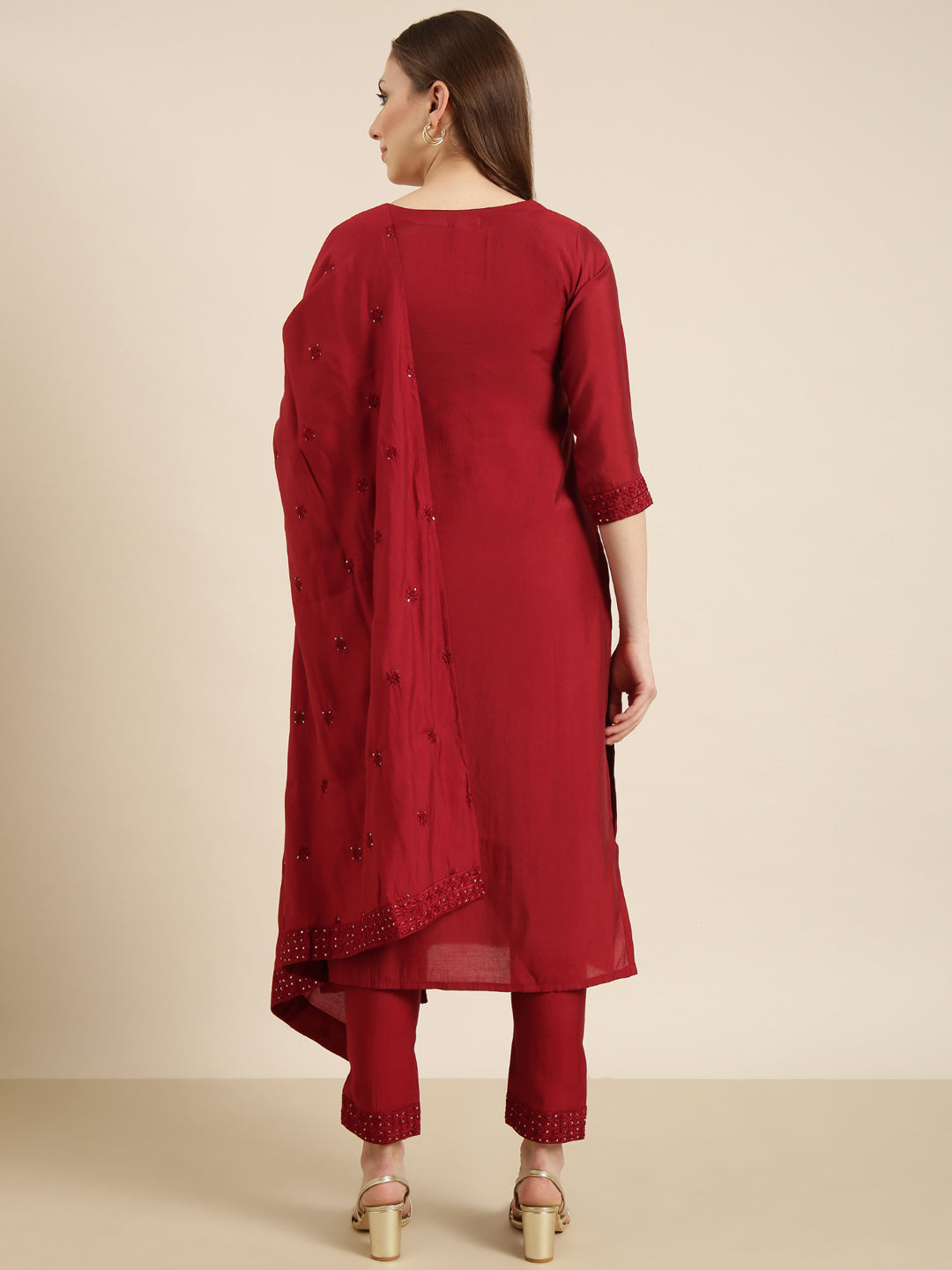 Women Straight Maroon Floral Kurta and Trousers Set Comes With Dupatta