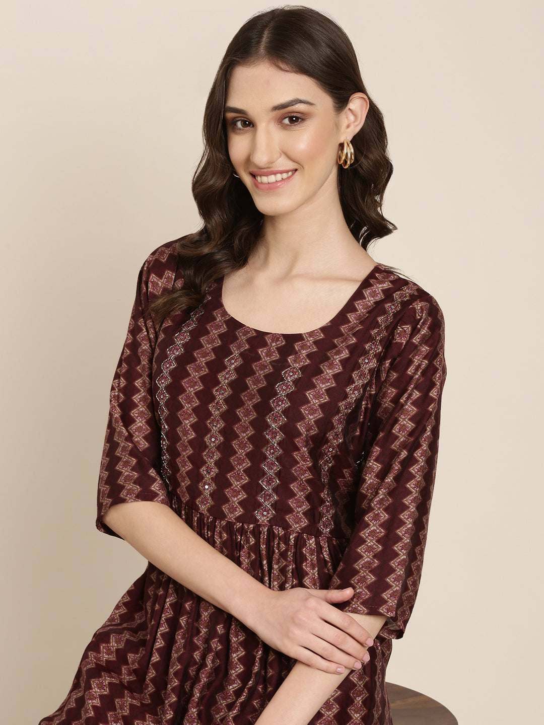 Women Burgundy Geometrical Straight Kurta