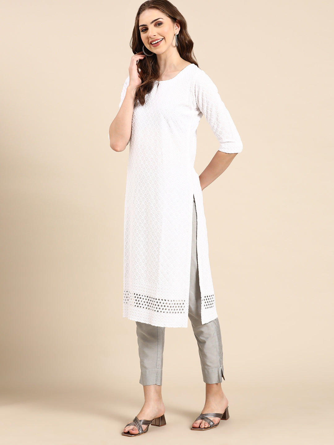 Women's White Solid Straight Kurta