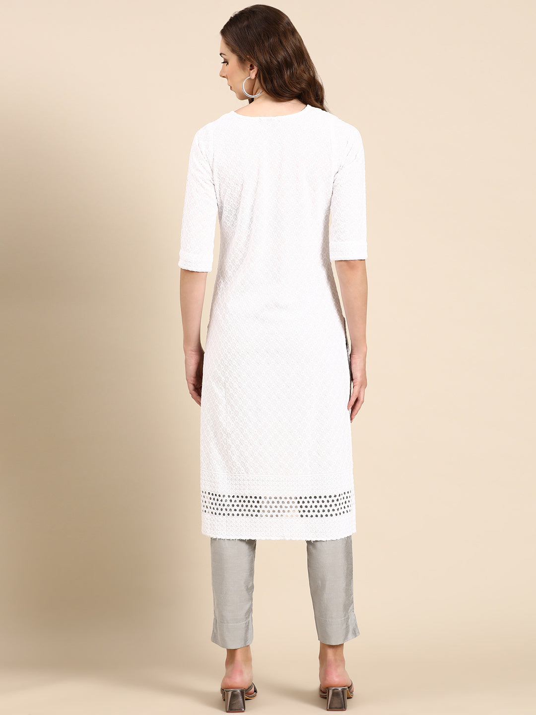 Women's White Solid Straight Kurta