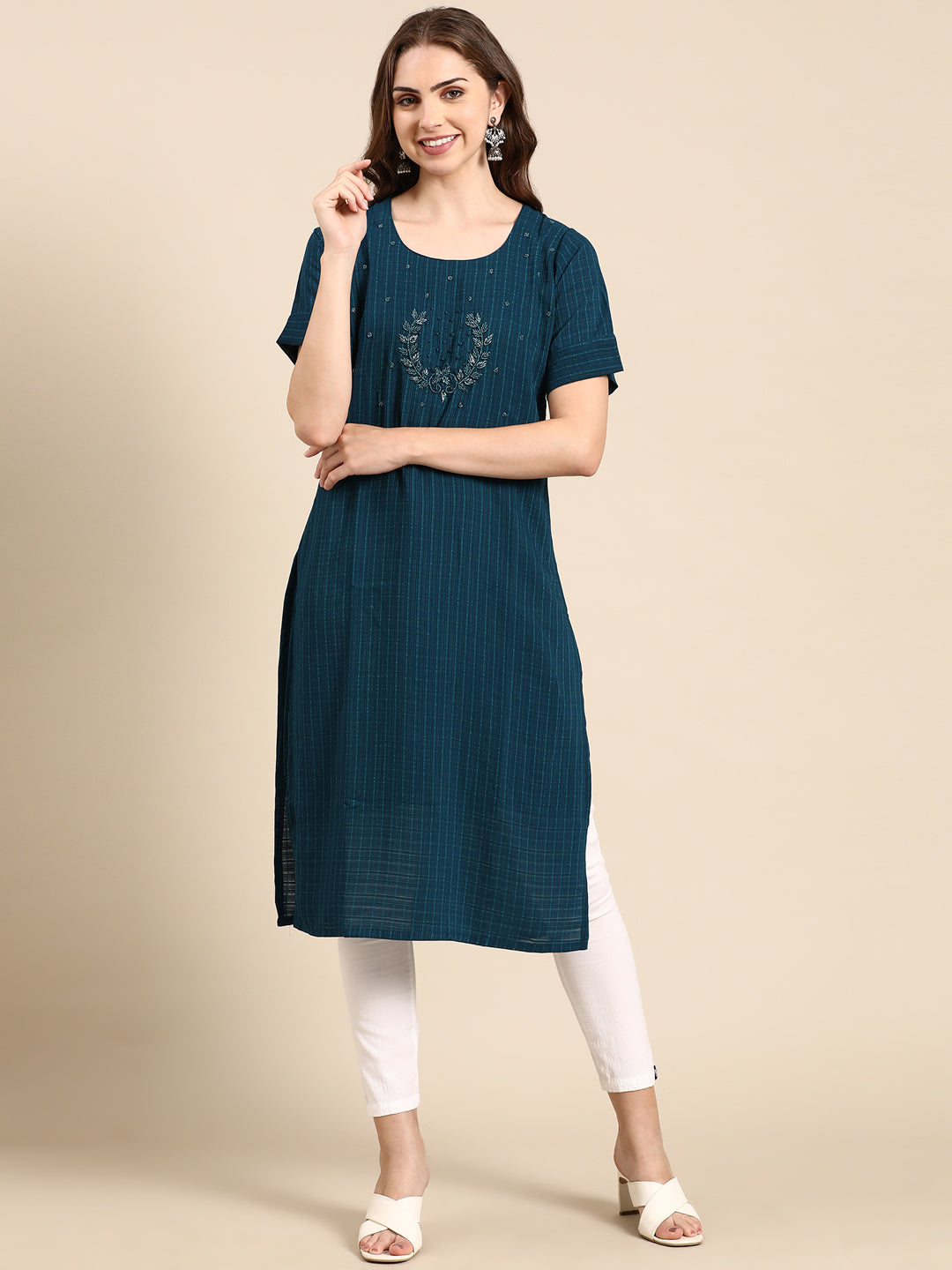 Women's Teal Embellished Straight Kurta