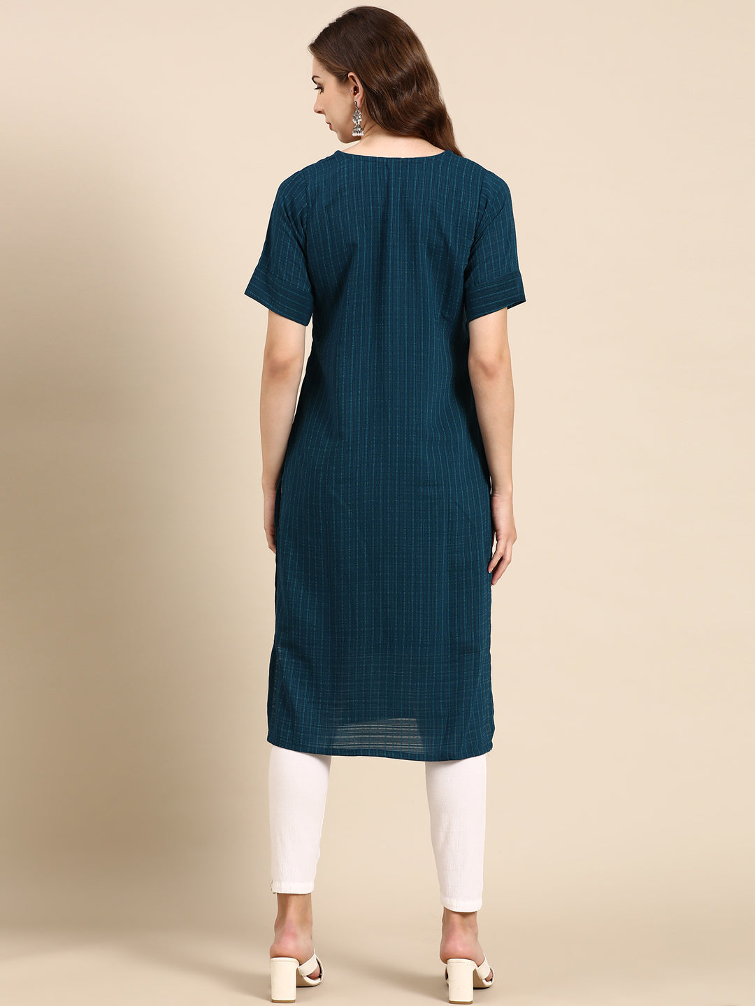 Women's Teal Embellished Straight Kurta