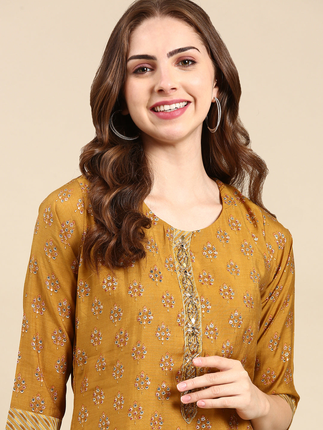 Women's Gold Printed Kurta Set