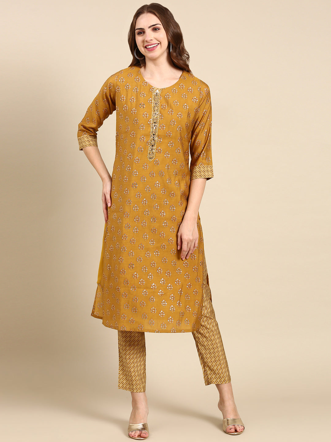 Women's Gold Printed Kurta Set