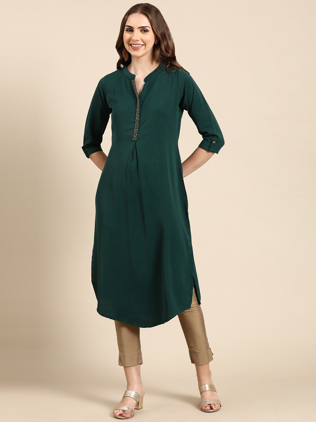 Women's Green Solid Straight Kurta