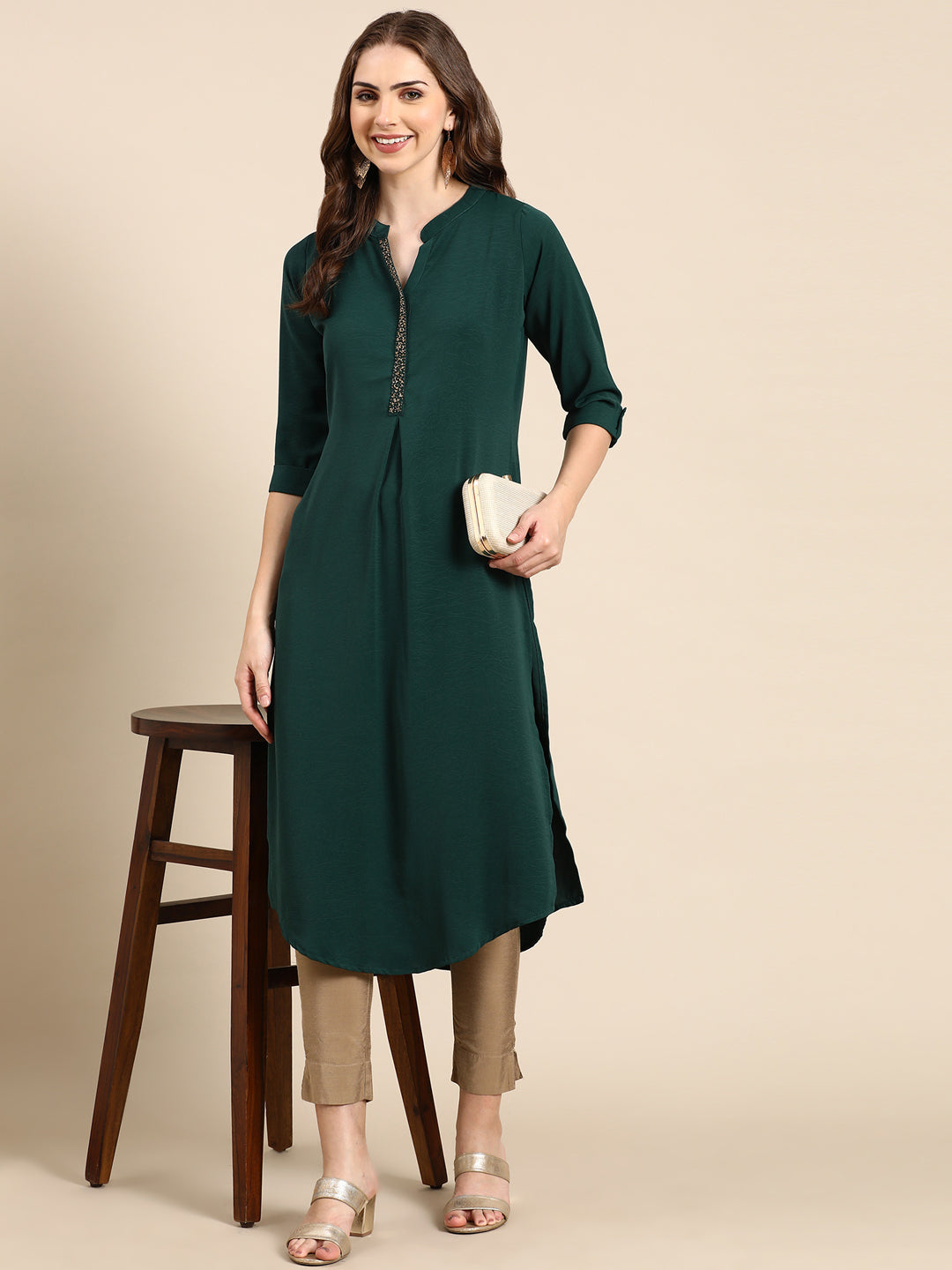 Women's Green Solid Straight Kurta