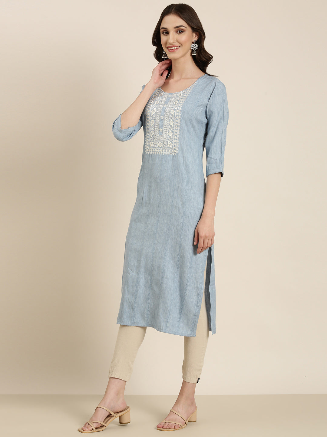 Women Blue Solid Straight Kurta