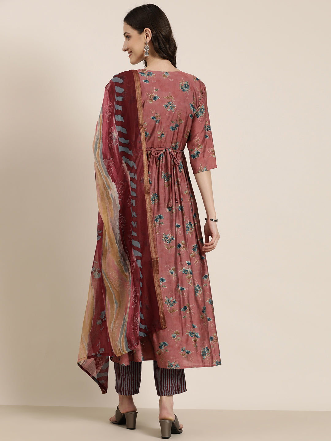 Women Mauve Floral Kurta Set