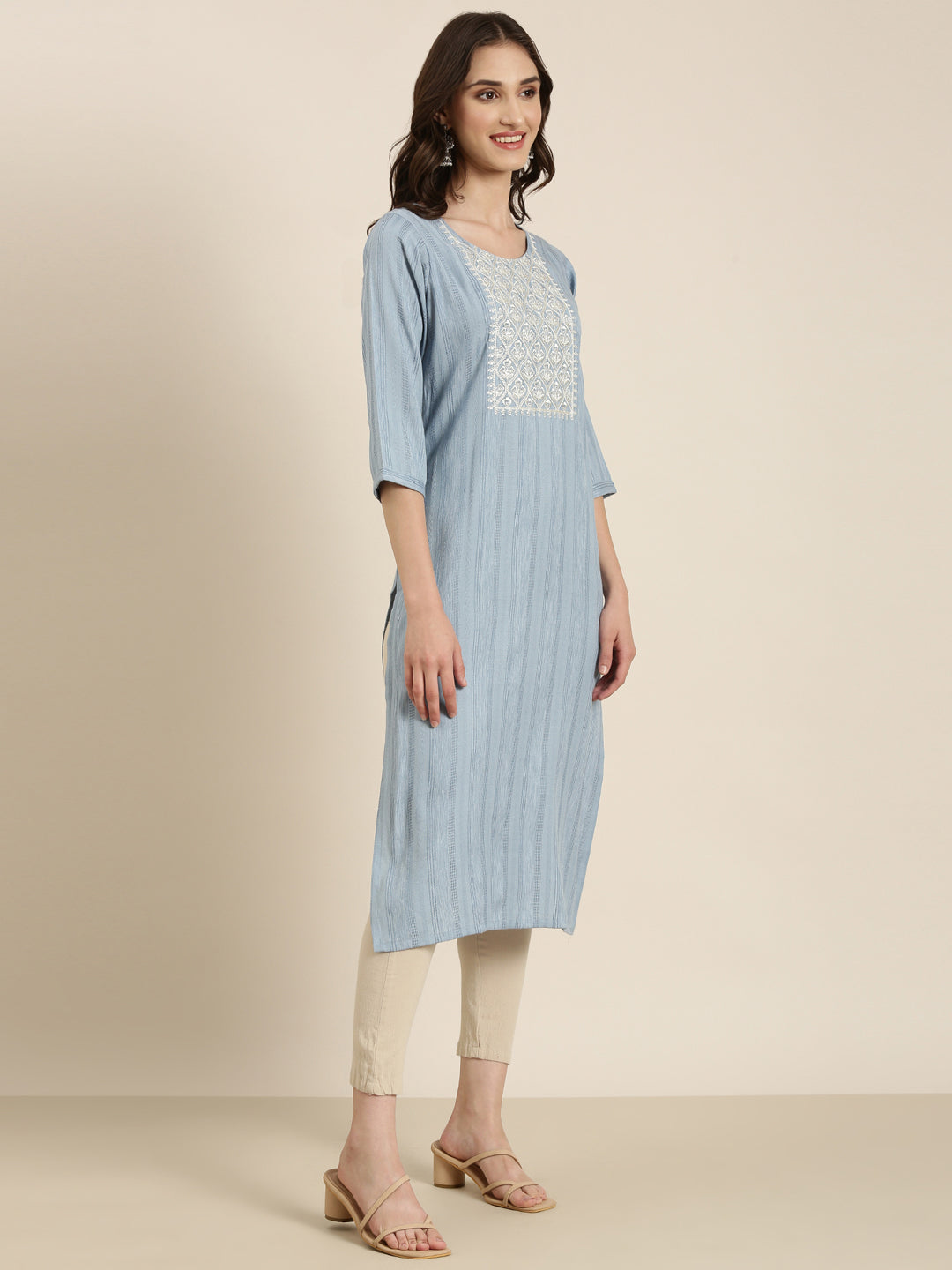 Women Blue Solid Straight Kurta