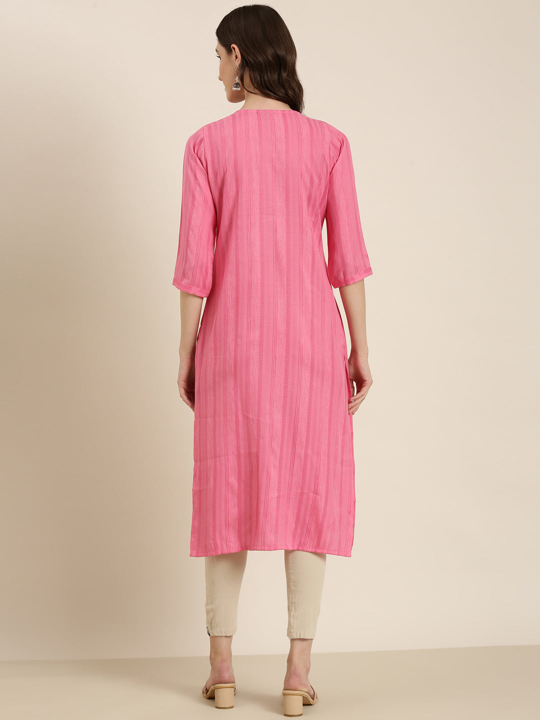 Women Pink Solid Straight Kurta