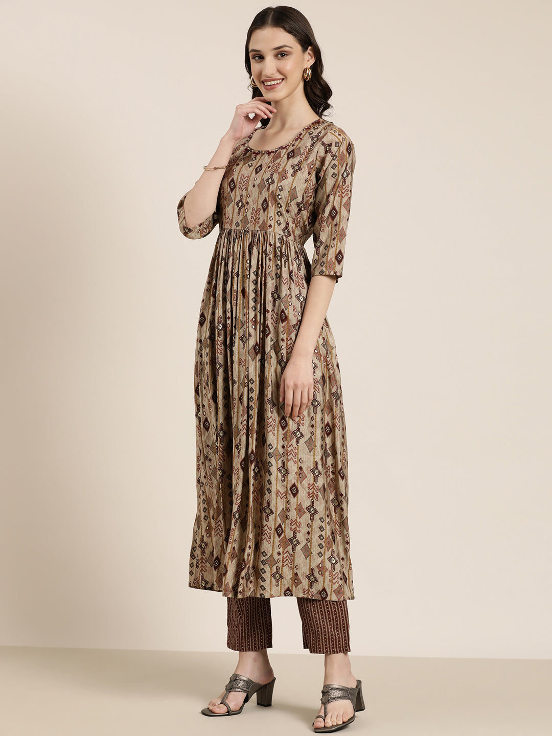 Women Taupe Printed Kurta Set