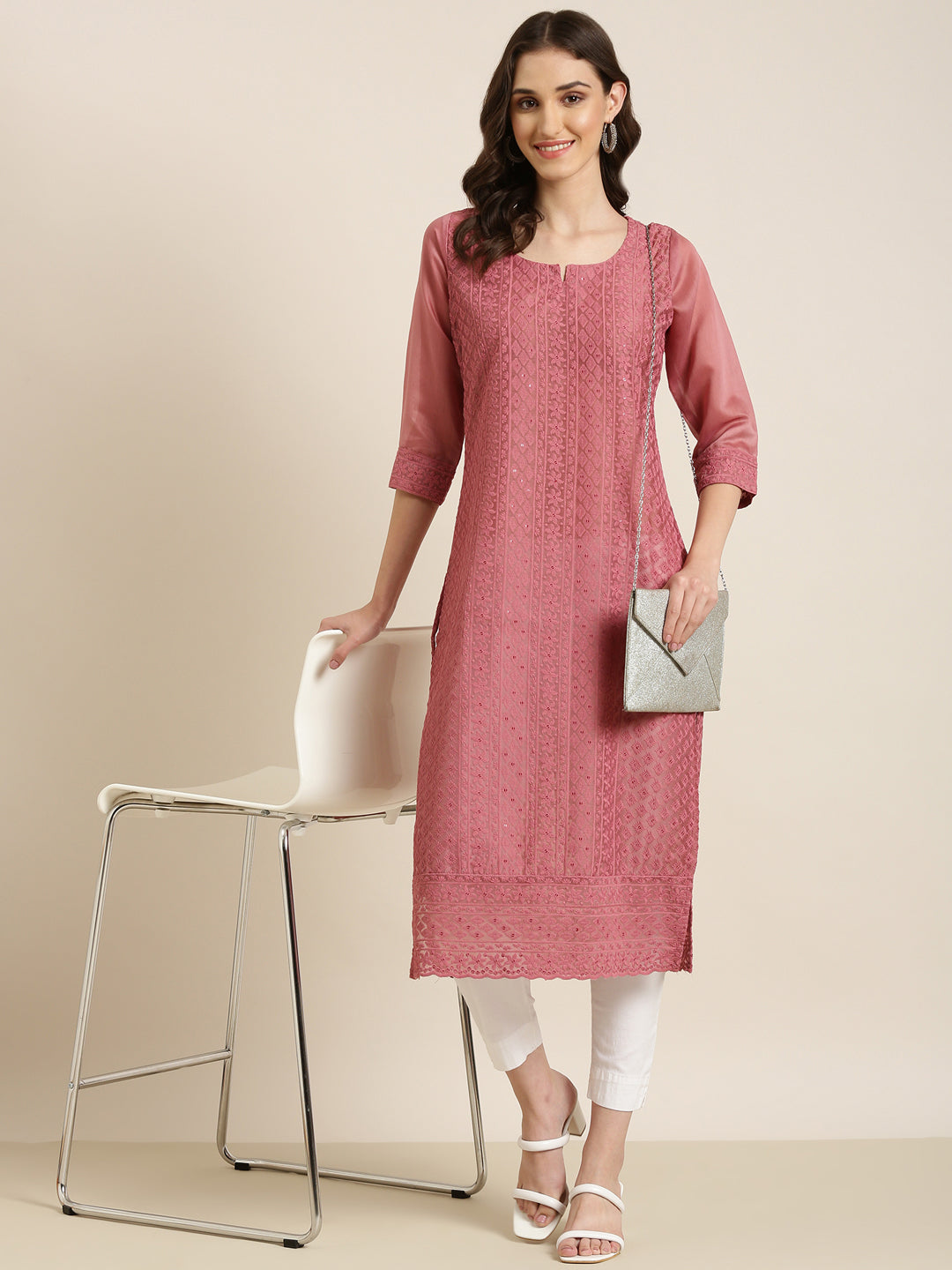 Women Mauve Embellished Straight Kurta