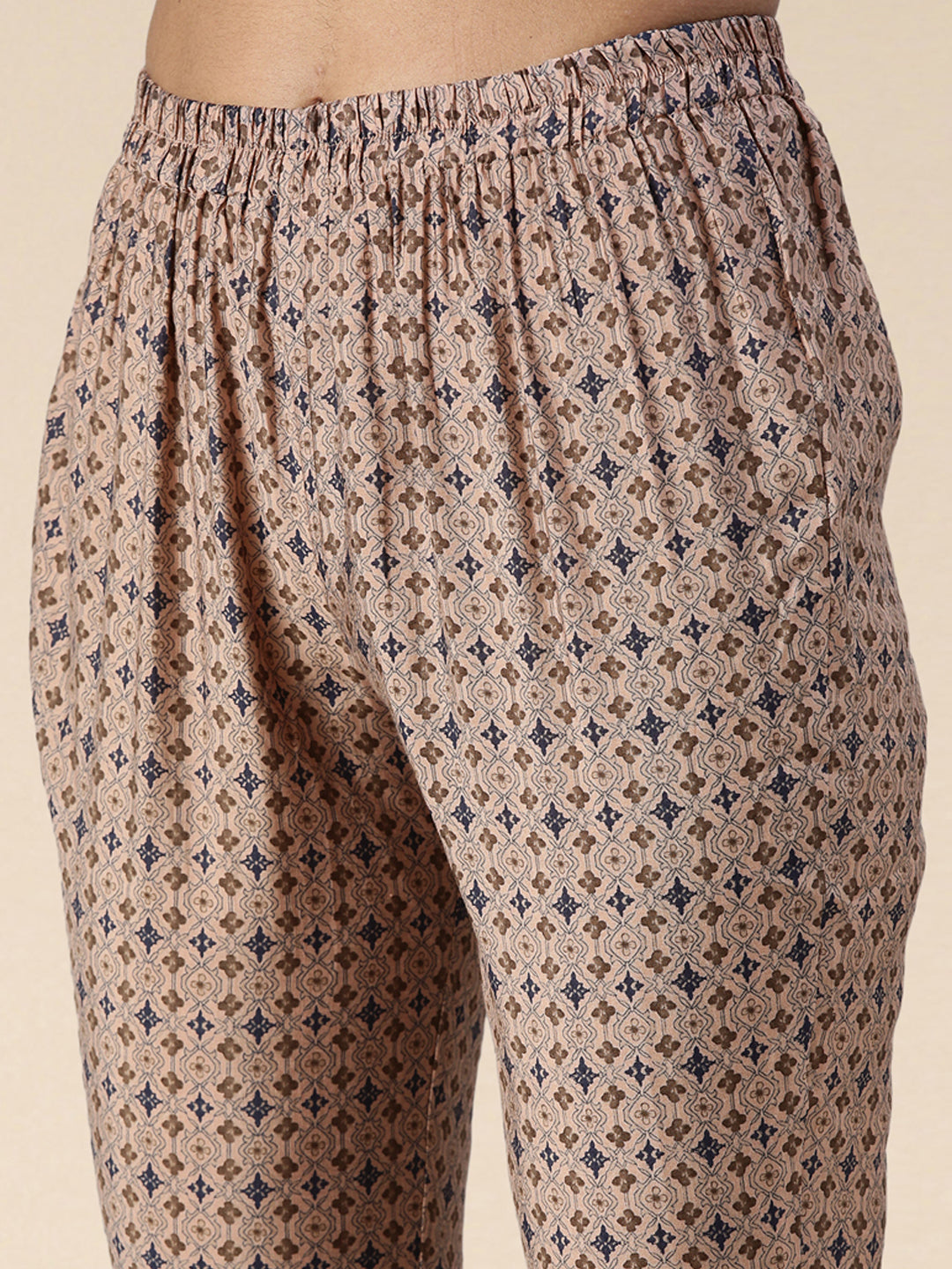 Women's Peach Floral Printed Beads and Stones Kurta Set