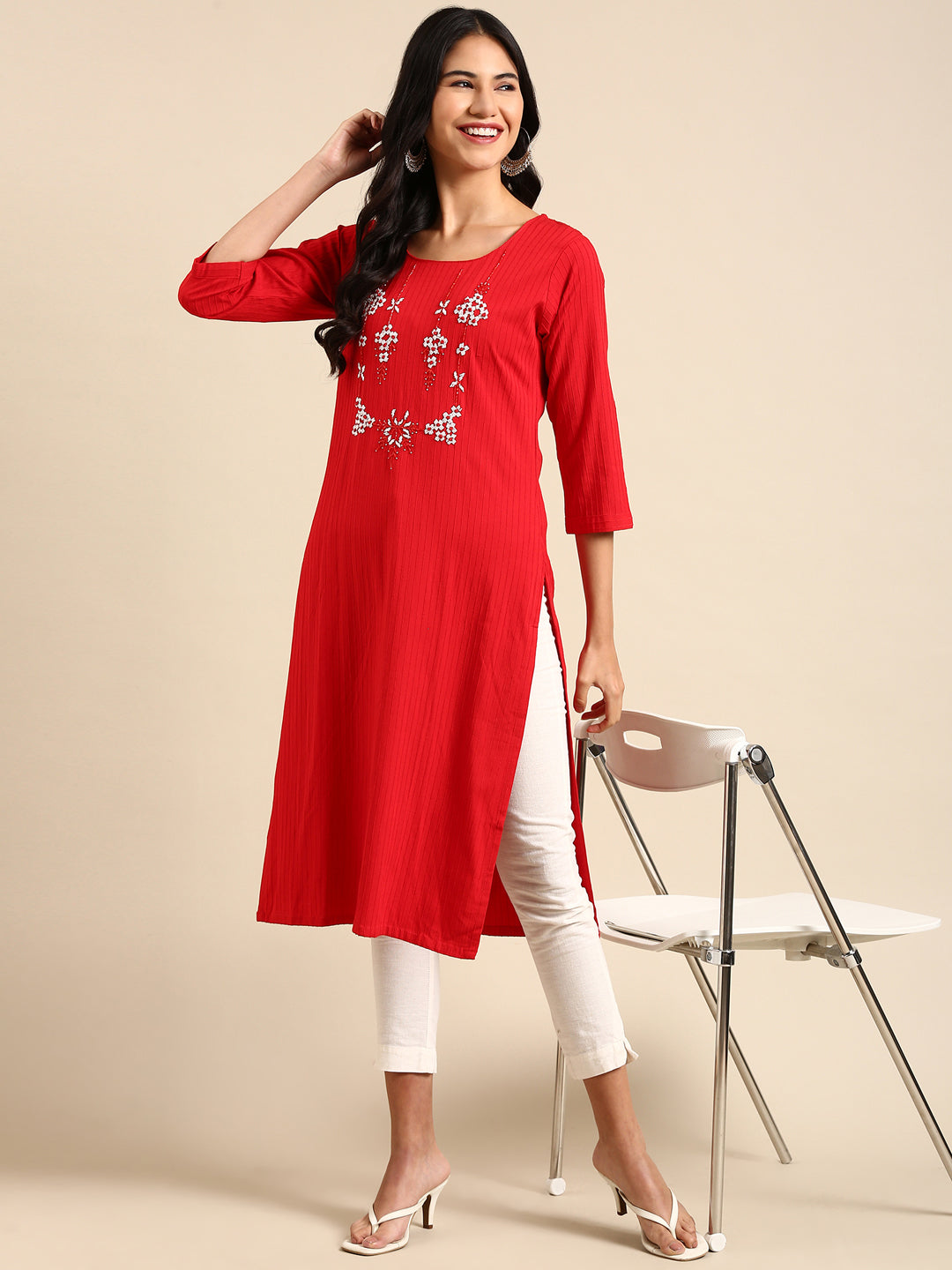 Women's Red Solid Straight Kurta