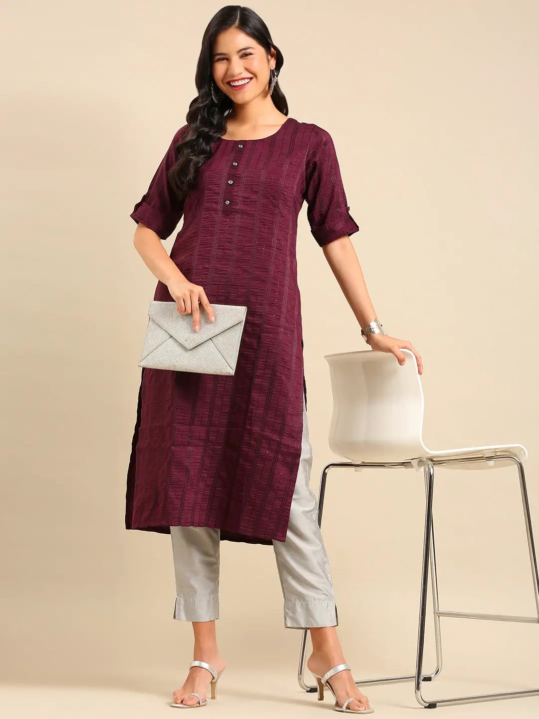 Women's Violet Embellished Straight Kurta