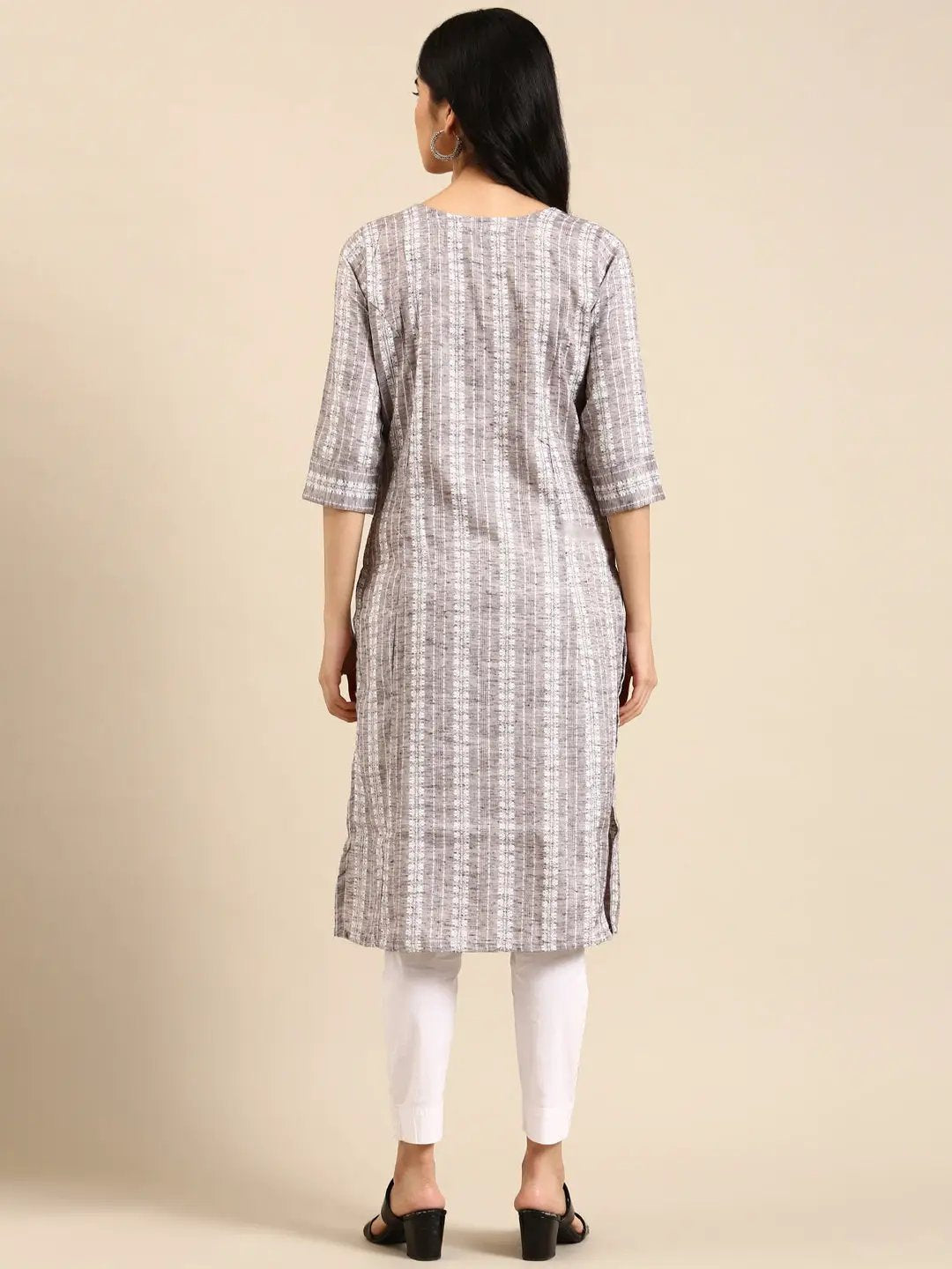 Women's Grey Solid Straight Kurta