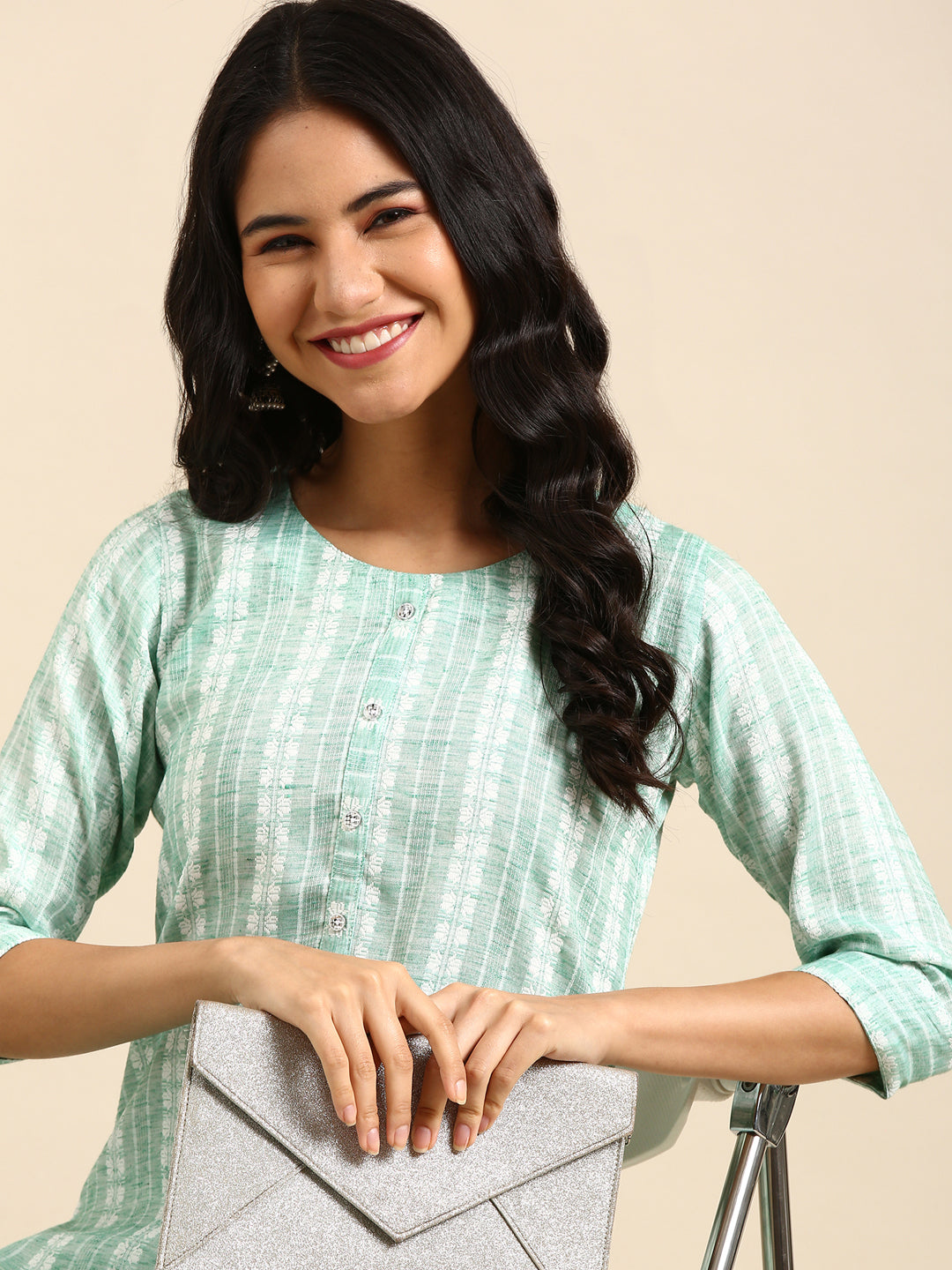 Women's Green Solid Straight Kurta