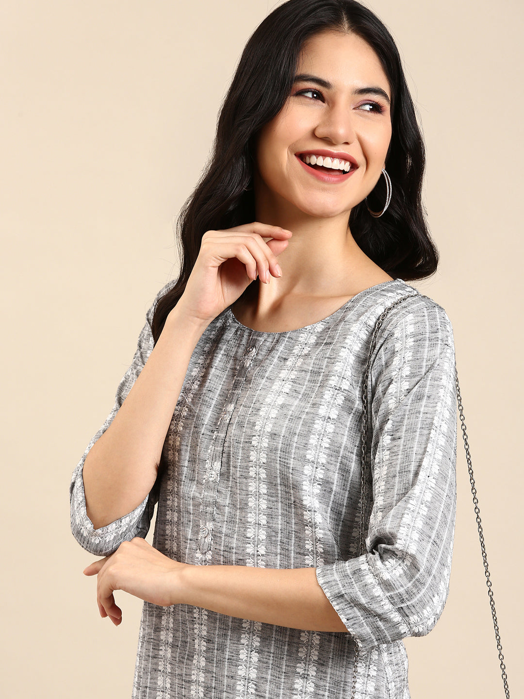 Women's Grey Solid Straight Kurta