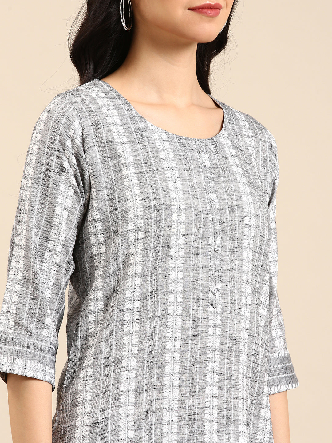 Women's Grey Solid Straight Kurta