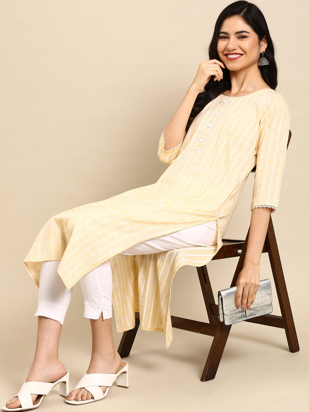 Women's Yellow Solid Straight Kurta