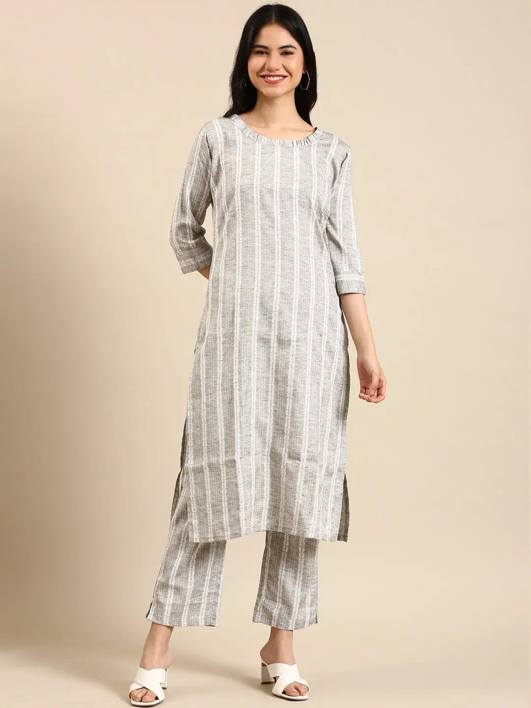 Women's Grey Solid Kurta Set