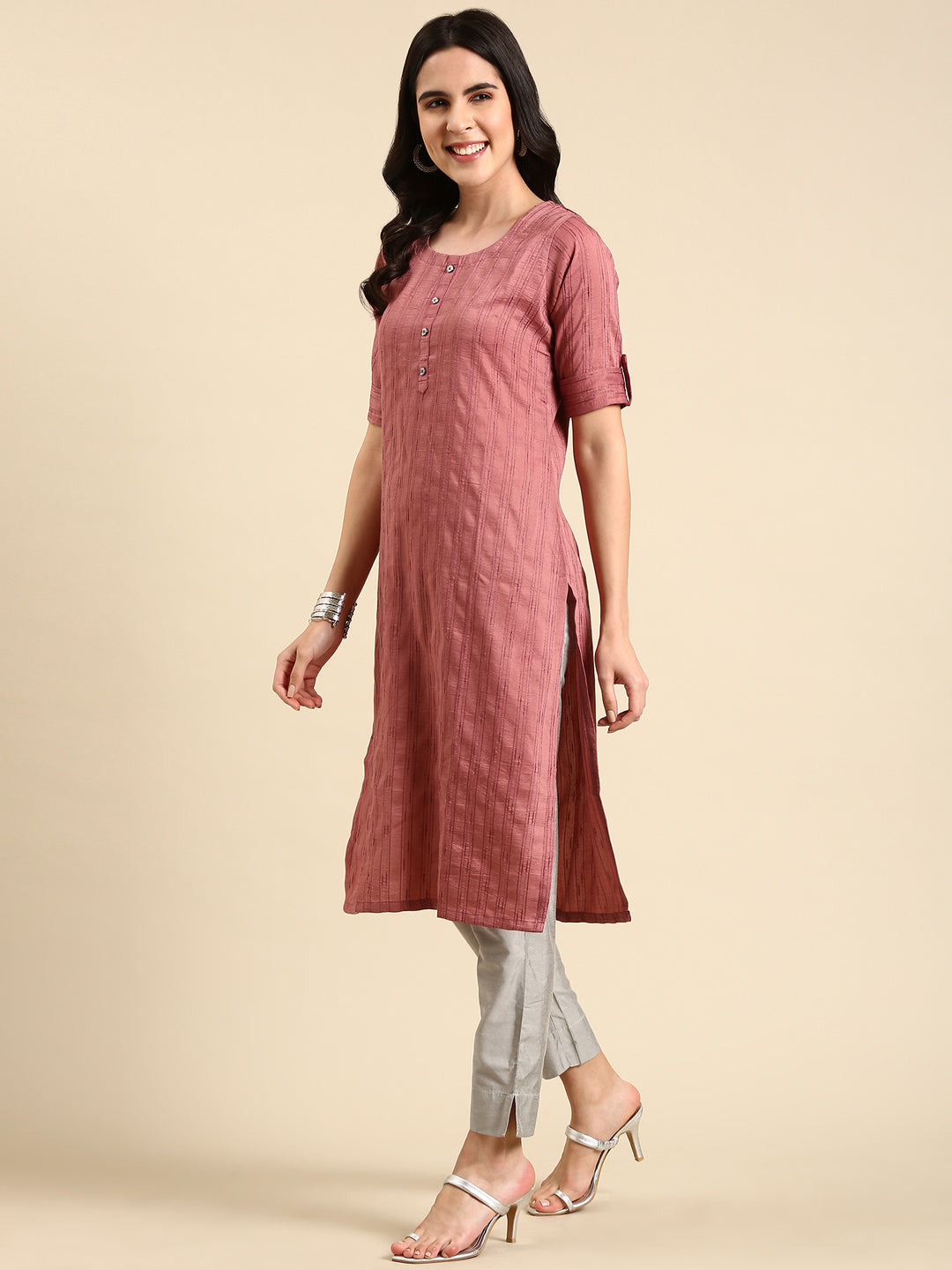 Women's Mauve Solid Straight Kurta