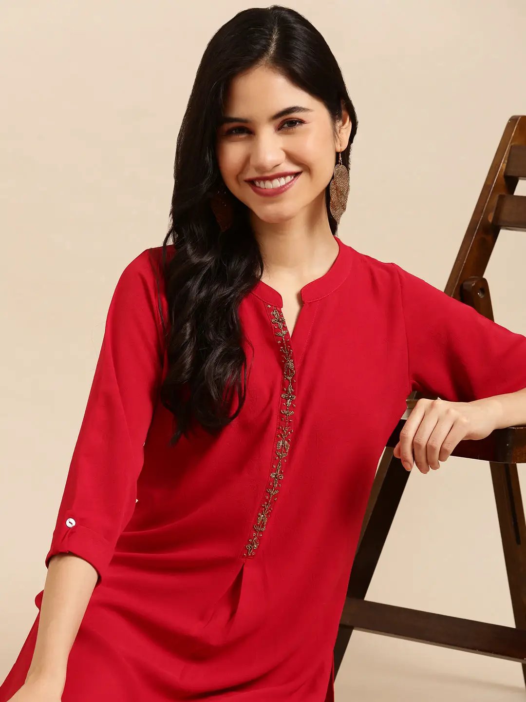 Women's Red Embellished Straight Kurta