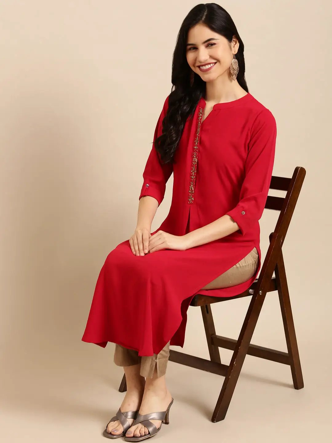 Women's Red Embellished Straight Kurta